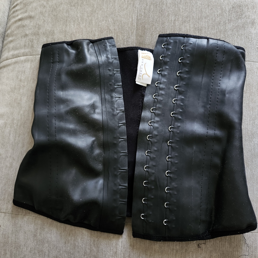 Ann Chery Sleek Black Shapewear